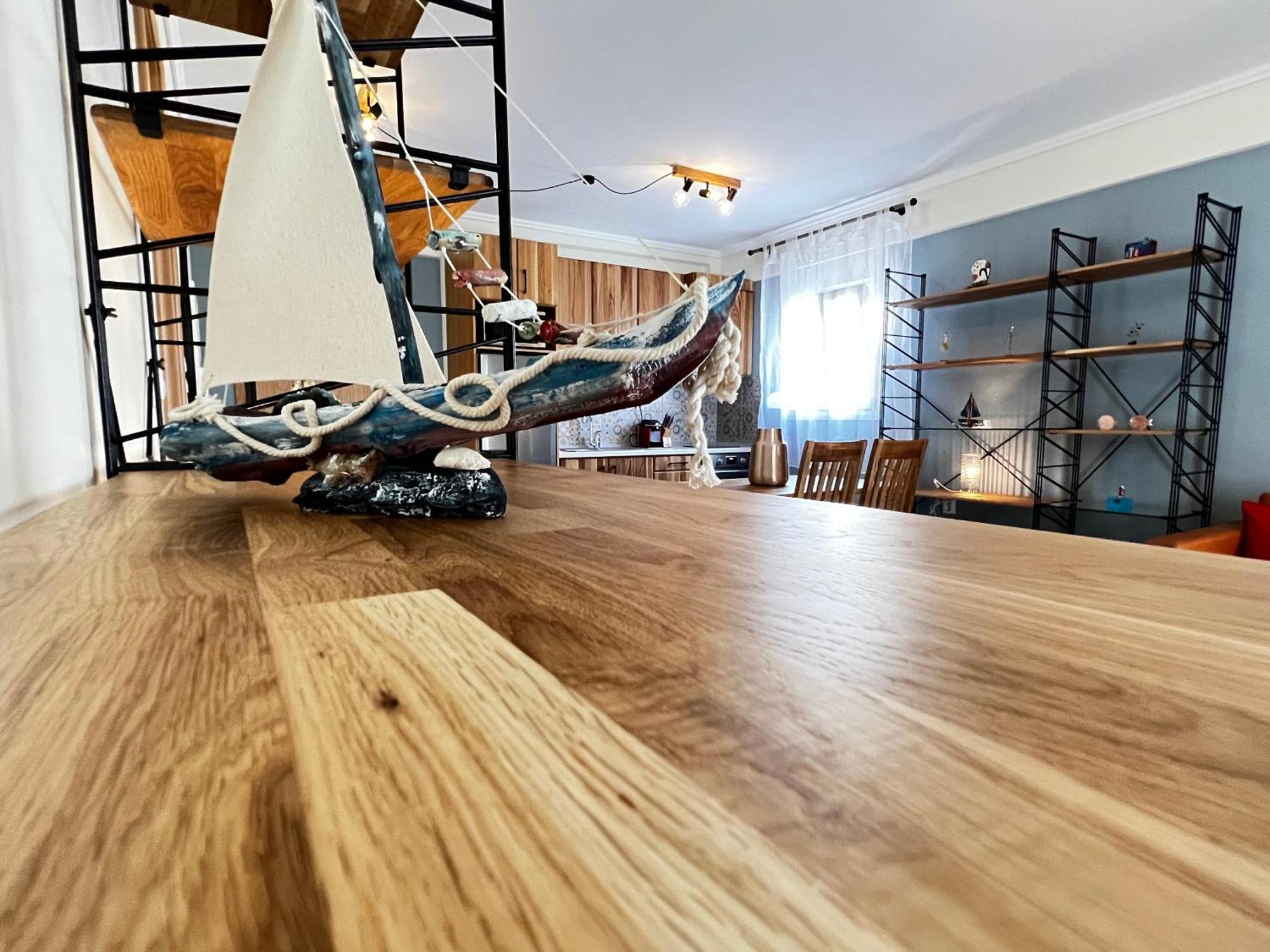 Steel & Oak Vintage *